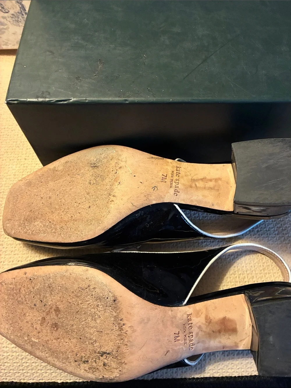 EUC !Kate Spade  Black Patent Leather Slingback Sabina Loafers w/ Gold Size 7M